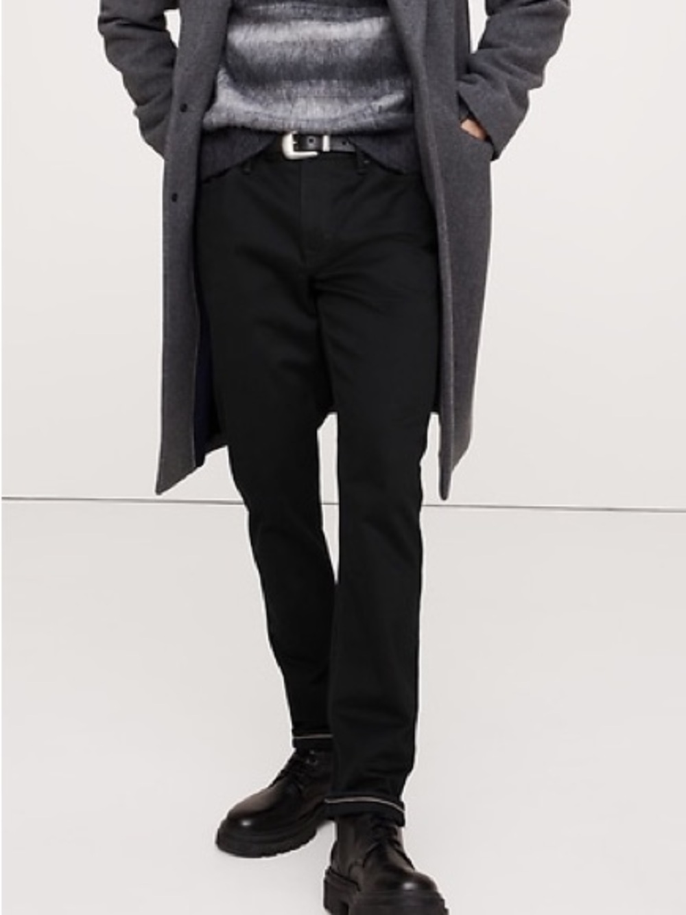 Banana Republic Men's Skinny Traveler Pants in Black